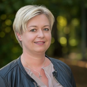 Elke Frieser